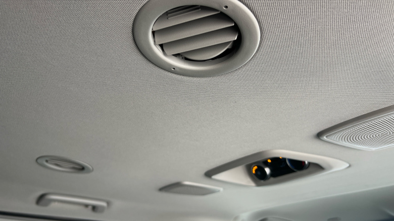 Ford Tourneo Custom 320 L1 Diesel Fwd 2.0 EcoBlue 150ps H1 Titanium 8 seater